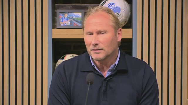 Archiefbeeld van Peter Hofstede tijdens een interview bij ESPN
